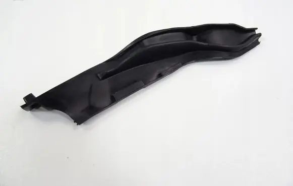 Nissan Qashqai Windshield trim 668624EA1A