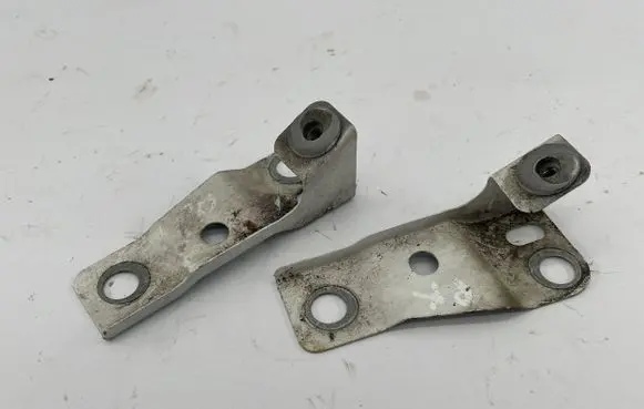 Audi A7 S7 4G Fender mounting bracket 4G8809322 4G8809321