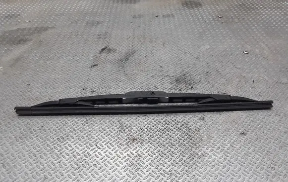 Nissan X-Trail T30 Windshield/front glass wiper blade 