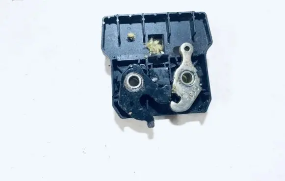 Opel Zafira A Seat back rest lock catch 90589002 76360