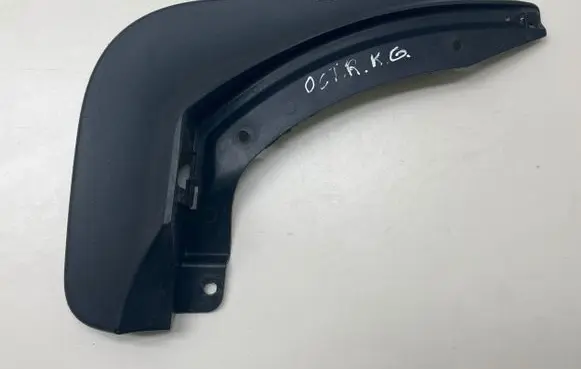 Skoda Octavia Mk3 (5E) Rear mudguard 5E0821821