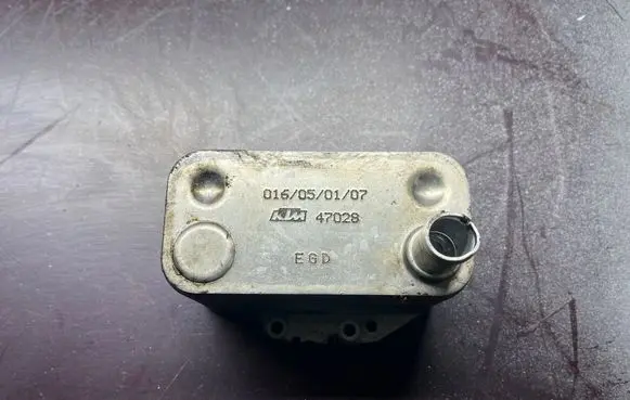 BMW X5 E70 Oil filter mounting bracket 47028