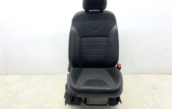Ford Kuga II Front passenger seat 