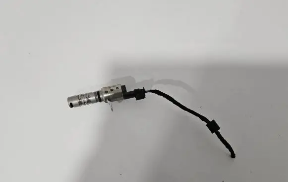 Skoda Citigo Camshaft position sensor 04E906455D
