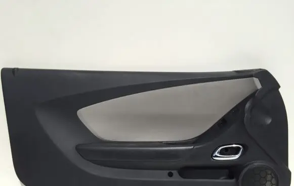 Chevrolet Camaro Front door card panel trim 92236474