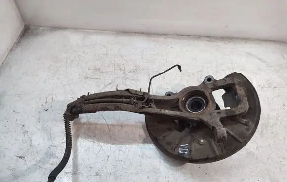 Audi Q7 4L Front wheel hub