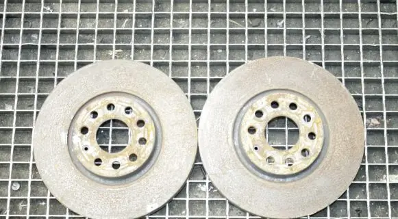 Seat Alhambra (Mk2) Front brake disc