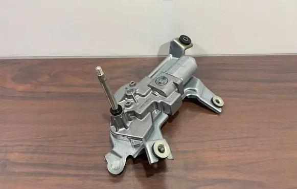 Subaru Forester SK Rear window wiper motor