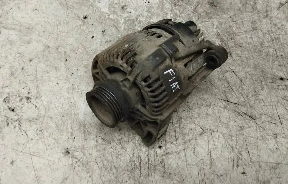 Fiat Punto (176) Generator/alternator 63321747 A115A65A