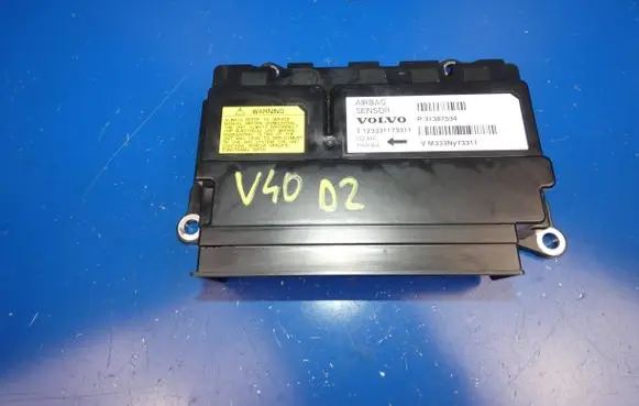 Volvo V40 Airbag control unit/module 31387534 V333NN73311 T123331173311
