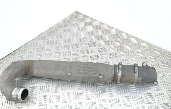 Opel Zafira B Intercooler hose/pipe 55353825