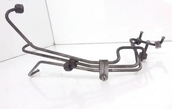 Fuel injector supply line/pipe