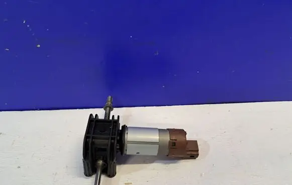 Jaguar XE Seat adjustment motor C11726106