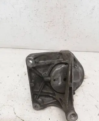 BMW 5 E60 E61 Engine mounting bracket 22116761117