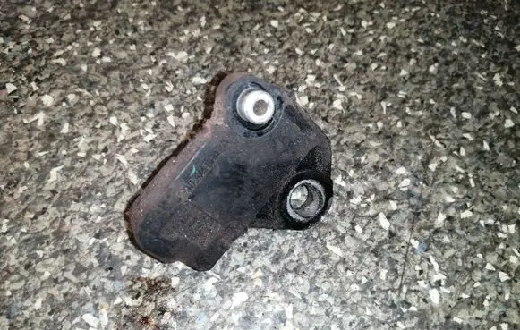 Citroen C3 Crankshaft position sensor 9637466980