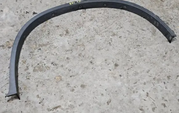 BMW X6 E71 Front arch trim 7176236 10503410