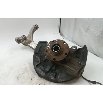 Audi A4 S4 B6 8E 8H Front wheel hub 0976