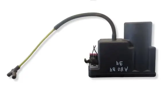 Audi 80 90 S2 B4 Central locking vacuum pump 4A0862257A