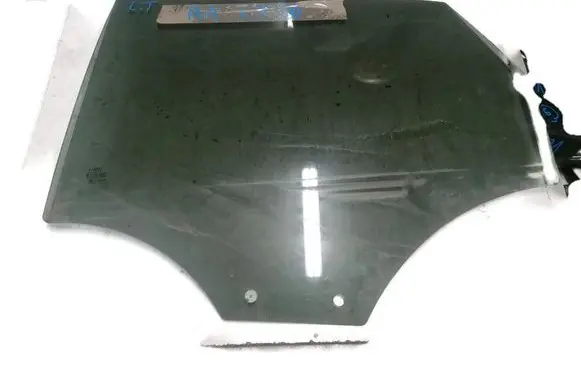 Audi A1 Sliding door window/glass 