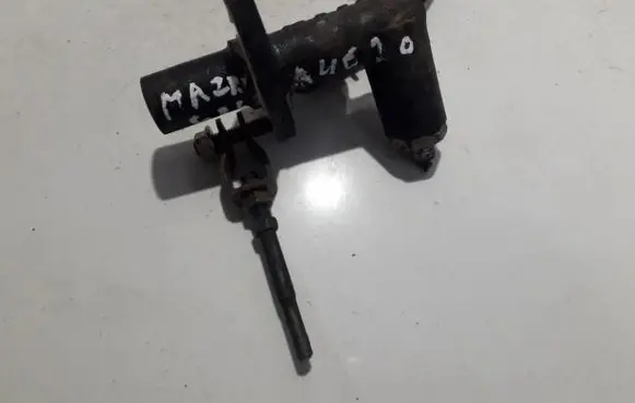 Mazda 626 Clutch master cylinder