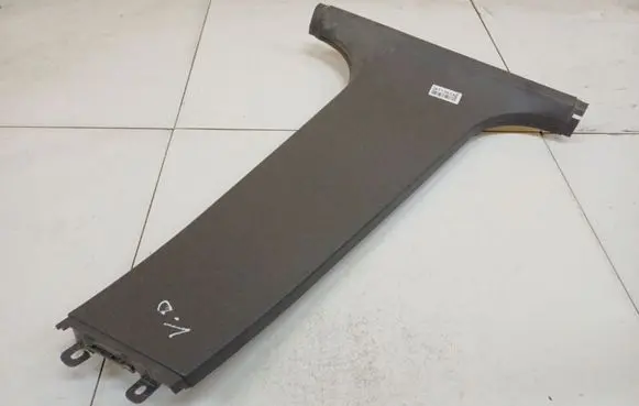 Ford Focus (B) pillar trim (top) 4M51A243W06A