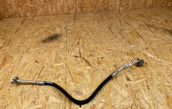 Air conditioning (A/C) pipe/hose