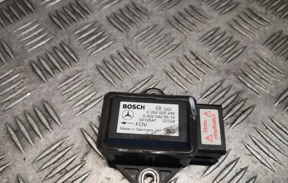 Mercedes-Benz S W220 Yaw turn rate sensor A0025426618 0025426618
