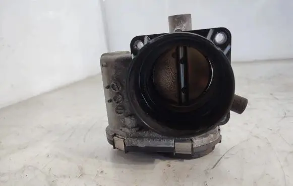 Mercedes-Benz C W205 Throttle valve A2701410025