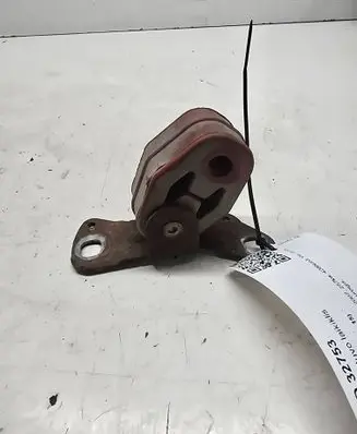 Audi Q7 4L Muffler mount bracket/holder 7L6253147