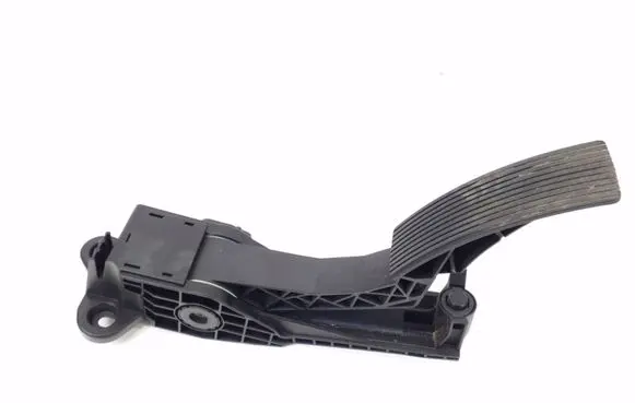 Mercedes-Benz GL X164 Accelerator throttle pedal A1643000004