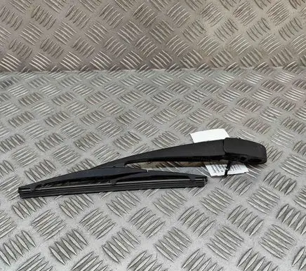 Suzuki SX4 S-Cross Rear wiper blade arm 3882163T00