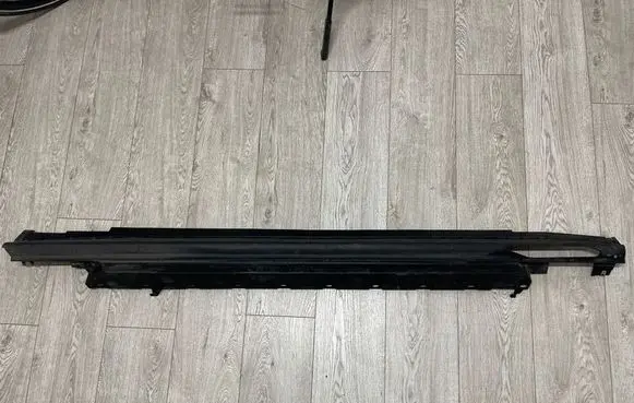 BMW i4 Sill 8737088 15857711 75177