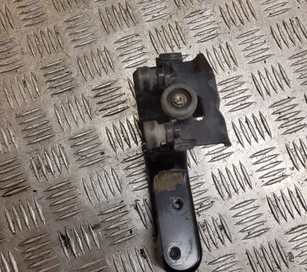 Mercedes-Benz Vaneo W414 Sliding door middle roller runner A4147600147 ZGS010