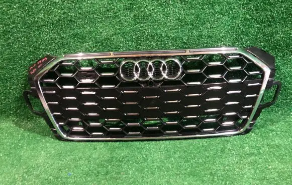 Audi A4 S4 B9 Front bumper upper radiator grill