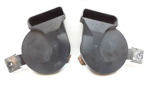 Volvo XC70 Horn signal 9178849 9178848