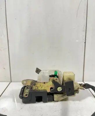 Mazda 626 Front door lock
