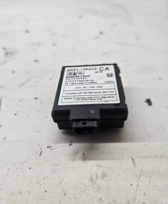 Jaguar XK - XKR Aerial antenna amplifier 4R8315K602CA
