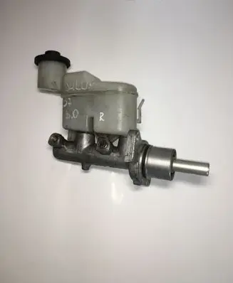 Toyota Hilux (AN10, AN20, AN30) Master brake cylinder 03650