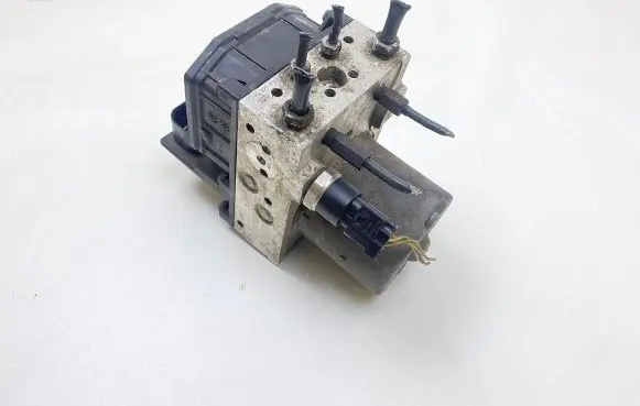 Toyota Avensis T250 ABS Pump 0265225319 4454005033 8954105073