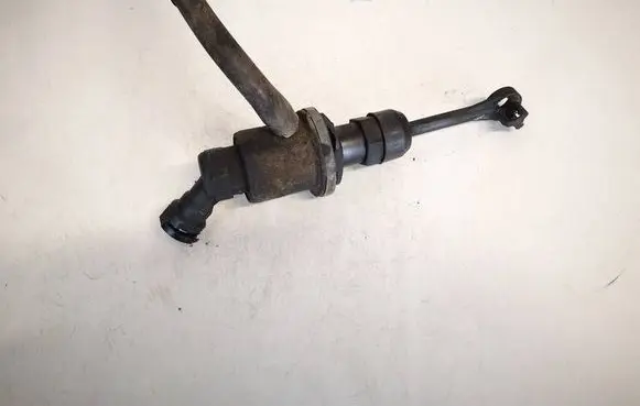 Nissan Note (E11) Clutch master cylinder 