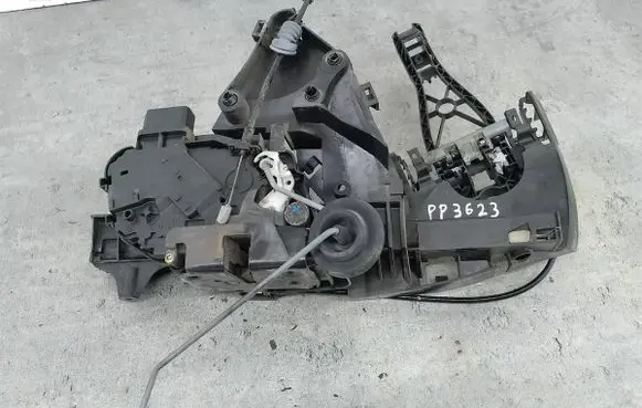 Volvo V50 Front door lock 2400075.08