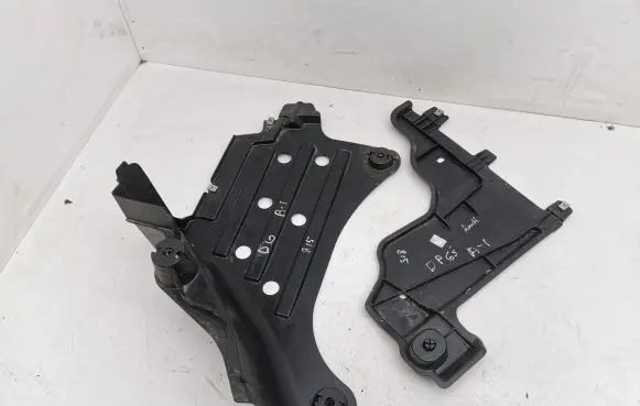 Audi A1 Rear bumper underbody cover/under tray 2Q0825102A 82A825205