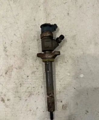 Ford Focus Fuel injector 0445110353