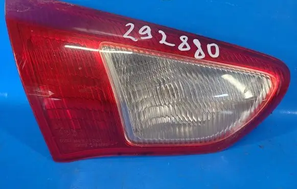 Mitsubishi Lancer VIII Boot/trunk interior light 8336A035