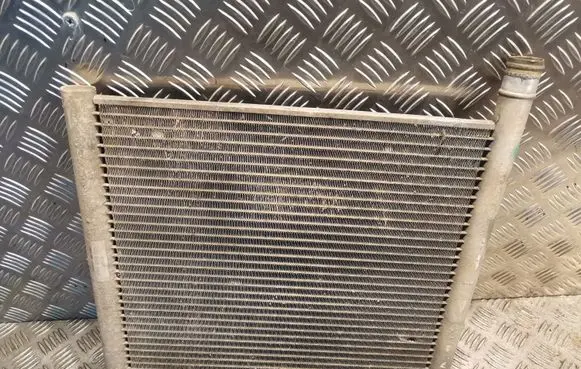 Smart ForTwo I Coolant radiator 0003428V006
