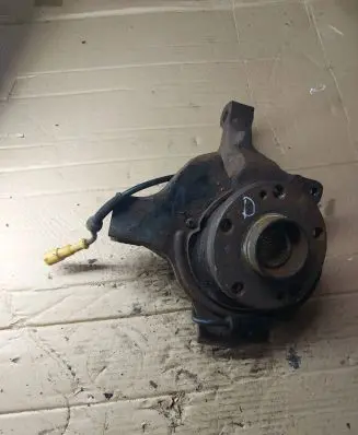 Renault Espace III Front wheel hub