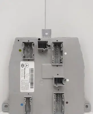 Mercedes-Benz C W205 Comfort/convenience module A2059006330 5DK01077278 A2059013904