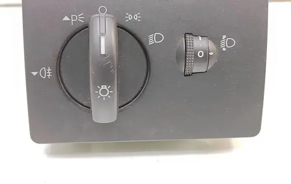 Ford Focus Light switch 7M5T13A024A 4986101