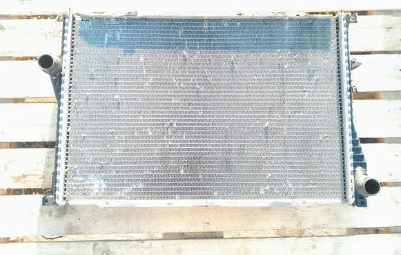 BMW 5 E39 Coolant radiator 1436060 25791000