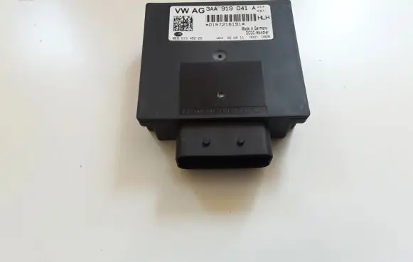 Volkswagen Golf VI Other control units/modules 3AA919041A